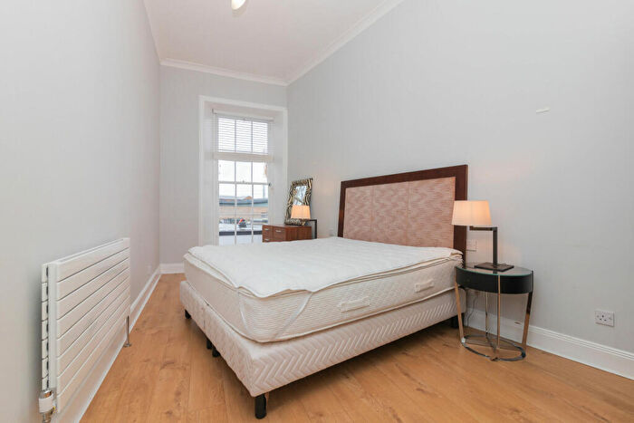 2 Bedroom Apartment To Rent In St Vincent Crescent, Finnieston, Glasgow, G3