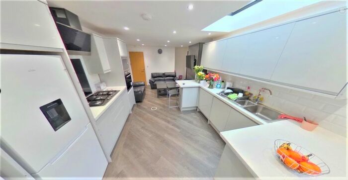 5 Bedroom Terraced House To Rent In Humber Avenue, Coventry, CV1