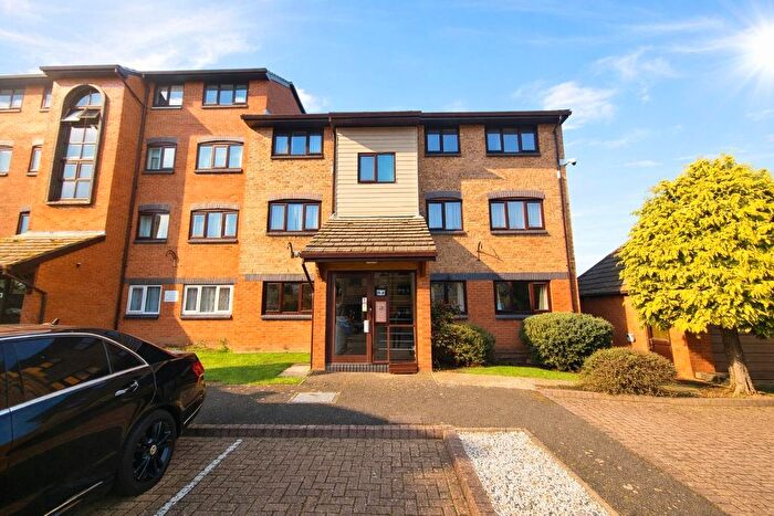2 Bedroom Flat For Sale In St Matthews Court, King Street, Gosport, PO12