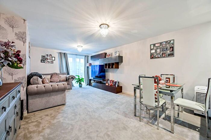1 Bedroom Flat For Sale In Wykford Place, Guildford, GU2