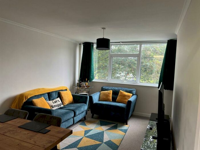 2 Bedroom Flat To Rent In Darnford Close, Walsgrave, Coventry, CV2