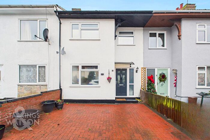 3 Bedroom Terraced House For Sale In Clemence Street, Lowestoft, NR32