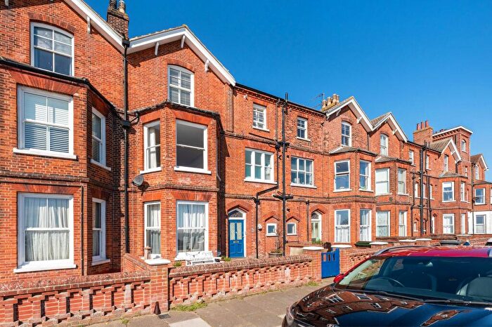 1 Bedroom Flat For Sale In North Parade, Gunton, NR32