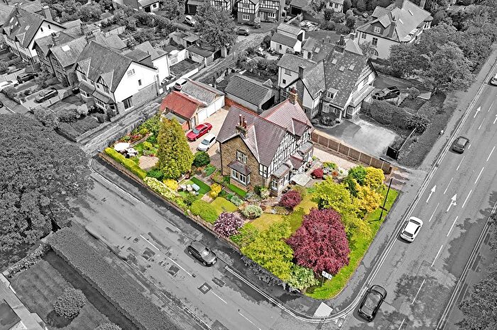 5 Bedroom Property For Sale In Wetherby Road, Harrogate, HG2