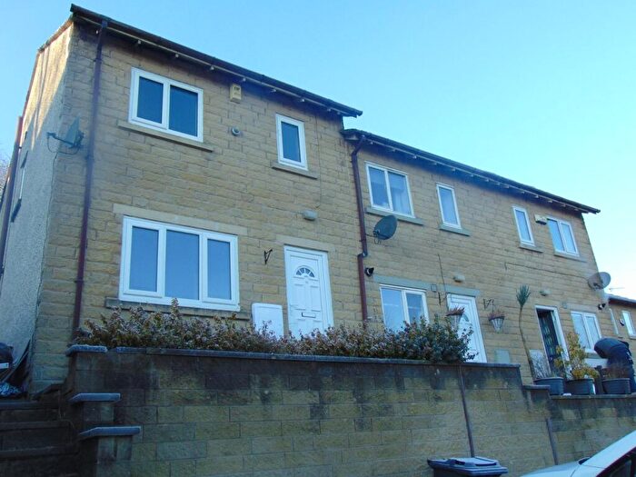 3 Bedroom Mews To Rent In Chestnut Rise, Burnley, BB11