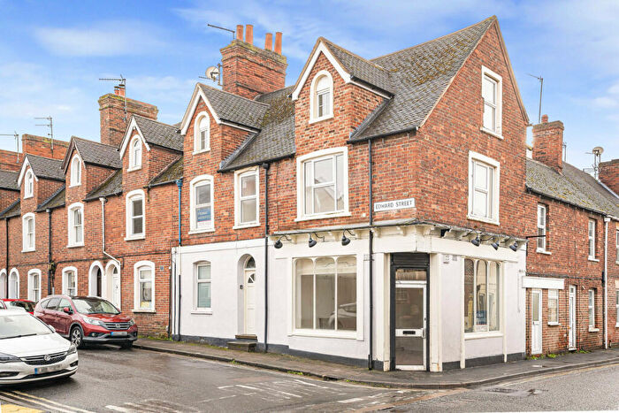 4 Bedroom End Of Terrace House For Sale In Edward Street(incorporating Spring Road), Abingdon, OX14