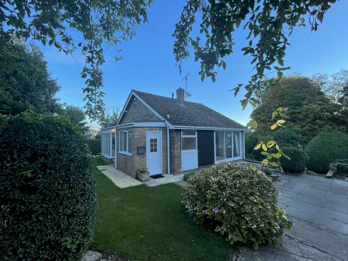 3 Bedroom Bungalow To Rent In Newtown, Easton On The Hill, Stamford, PE9