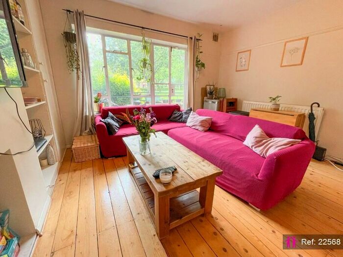 4 Bedroom Apartment To Rent In Bolingbroke Grove, London, SW11