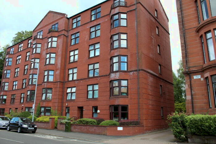 2 Bedroom Property To Rent In Garrioch Road, Flat /, North Kelvinside, Glasgow, G20
