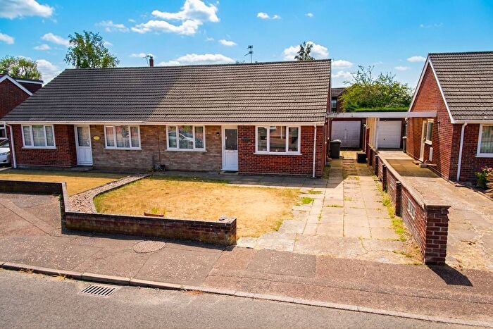 2 Bedroom Semi-Detached Bungalow For Sale In Raymond Close, Hellesdon, Norwich, NR6
