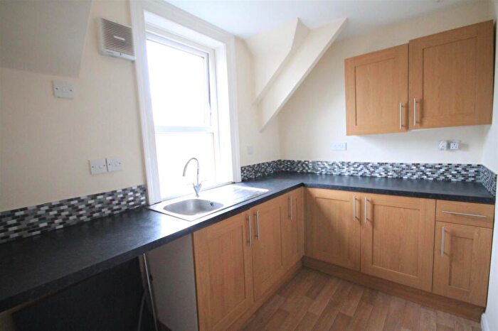 1 Bedroom Apartment To Rent In Hope Street, Crook, DL15