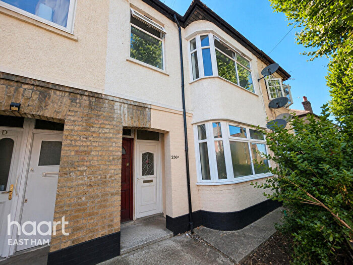 2 Bedroom Apartment To Rent In Dersingham Avenue, London, E12