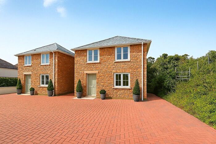 3 Bedroom Detached House For Sale In Station Road, Pool, Redruth, Cornwall, TR15