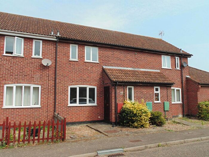 3 Bedroom Terraced House To Rent In Pursehouse Way, IP22