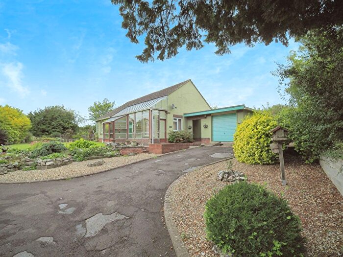 3 Bedroom Detached Bungalow For Sale In Rivermead, Idmiston, Salisbury, SP4