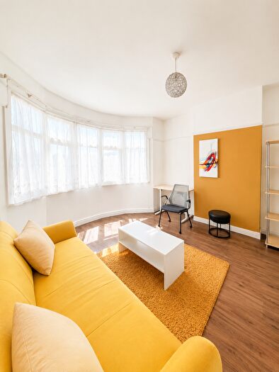 1 Bedroom House To Rent In Southbury Road, Enfield, EN1
