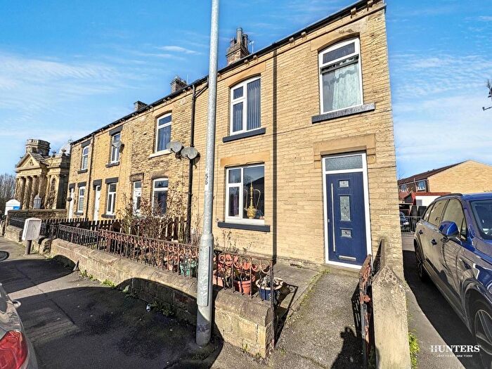 3 Bedroom Terraced House For Sale In High Street, Heckmondwike, WF16