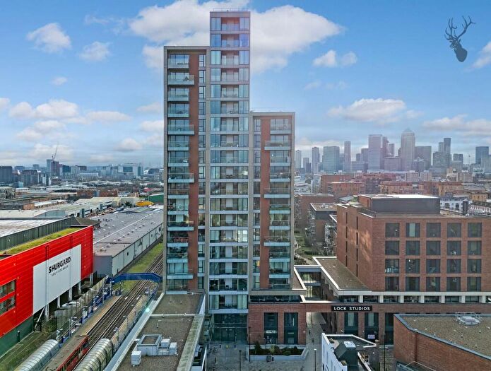 2 Bedroom Flat To Rent In Corsican Square, Bow, E3