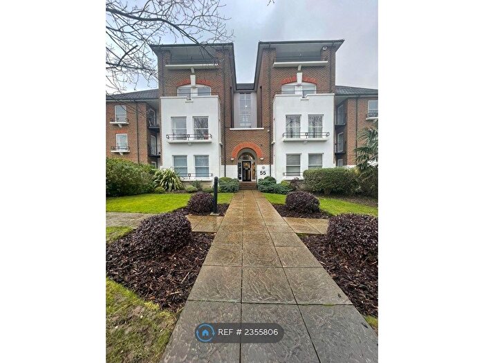 2 Bedroom Flat To Rent In Wooderson Court, Beckenham, BR3