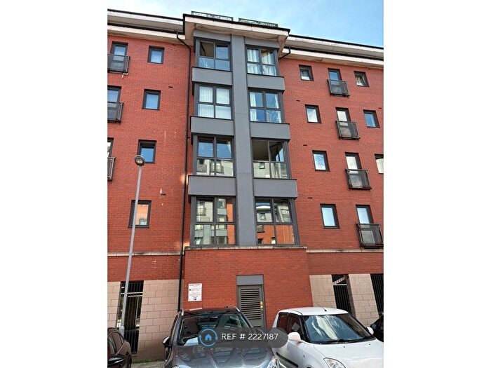 2 Bedroom Flat To Rent In Central Way, Warrington, WA2