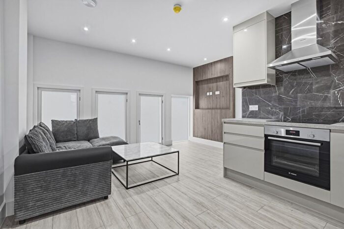 1 Bedroom Flat To Rent In Acton Lane, Harlesden, London, NW10