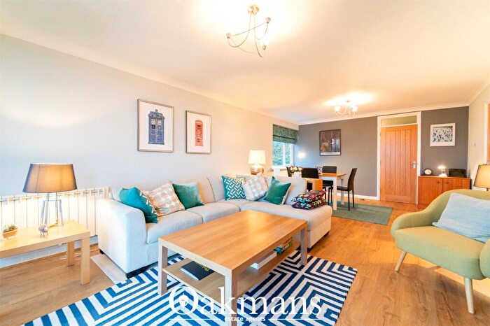 2 Bedroom Apartment For Sale In Westhouse Grove, Birmingham, West Midlands, B14