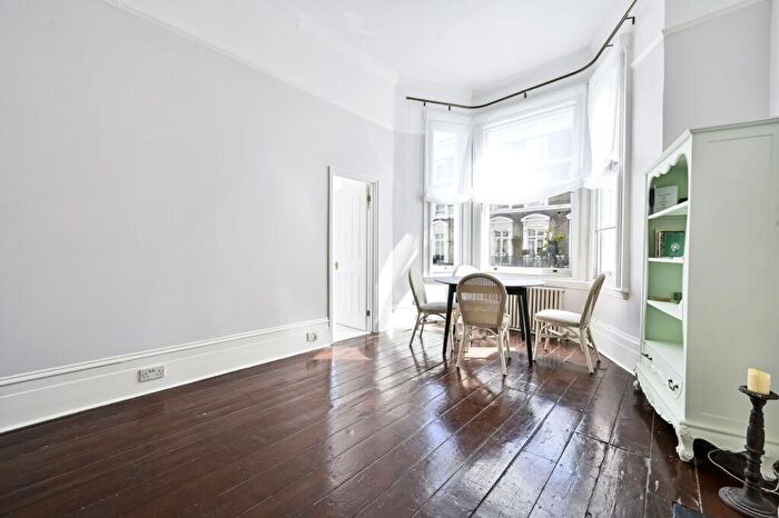 1 Bedroom Flat To Rent In Finborough Road, Chelsea, London, SW10