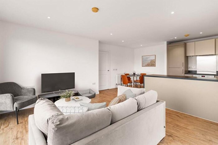 2 Bedroom Flat To Rent In Fizzy Poplar, Lindfield Street, Poplar, E14