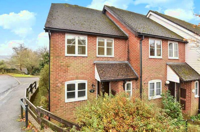 2 Bedroom End Of Terrace House To Rent In South Street, Brewers Grove, TN20