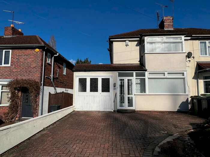 3 Bedroom Semi-Detached House To Rent In Bryan Avenue, Penn, Wolverhampton, WV4