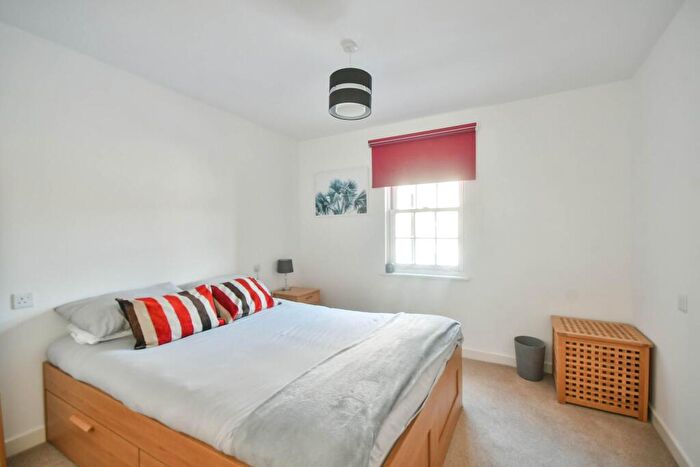 2 Bedroom Apartment To Rent In Flowers Yard, Chippenham, SN15