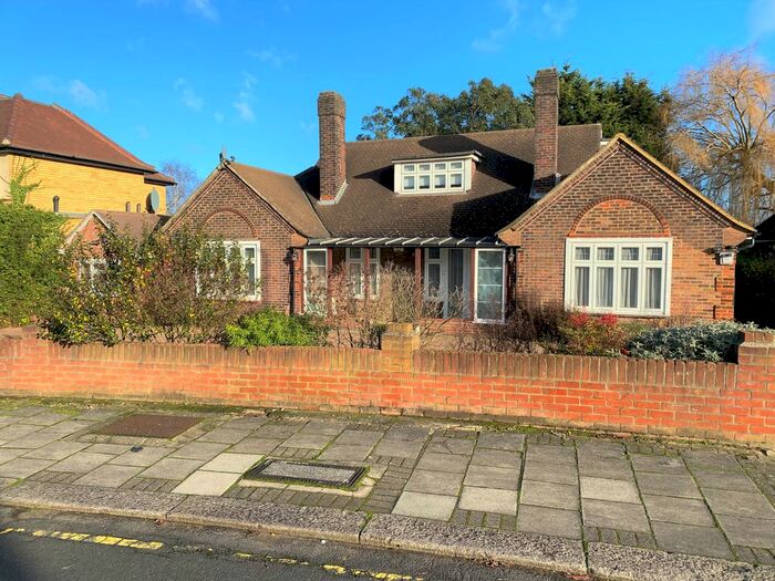 4 Bedroom Bungalow To Rent In Mount Drive, Wembley, Greater London HA9