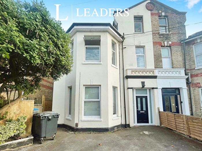 1 Bedroom Flat To Rent In Bournemouth, BH1