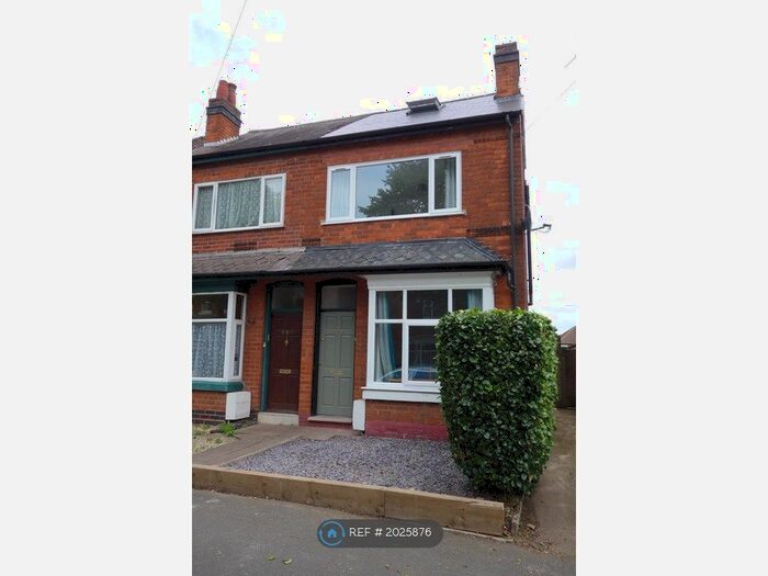 5 Bedroom Semi-Detached House To Rent In Gristhorpe Road, Birmingham, B29