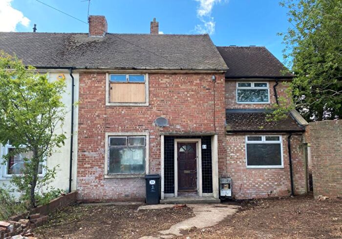 3 Bedroom Semi-Detached House For Sale In Cypress Grove, Swindon, Wiltshire, SN2