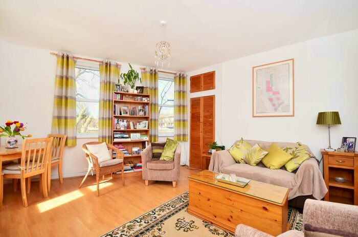2 Bedroom Flat To Rent In Ockendon Road, Islington, London, N1