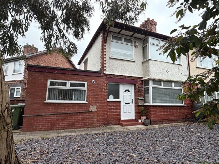 3 Bedroom Semi-Detached House For Sale In Trinity Grove, Crosby, L23