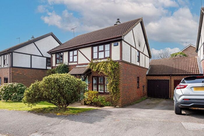 4 Bedroom Detached House For Sale In The Farthings, Crowborough, TN6