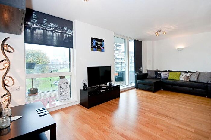 2 Bedroom Apartment To Rent In Ursula Gould Way, E14