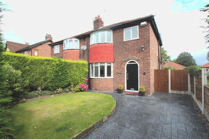 3 Bedroom Property To Rent In Hermitage Road, Hale, Altrincham, WA15