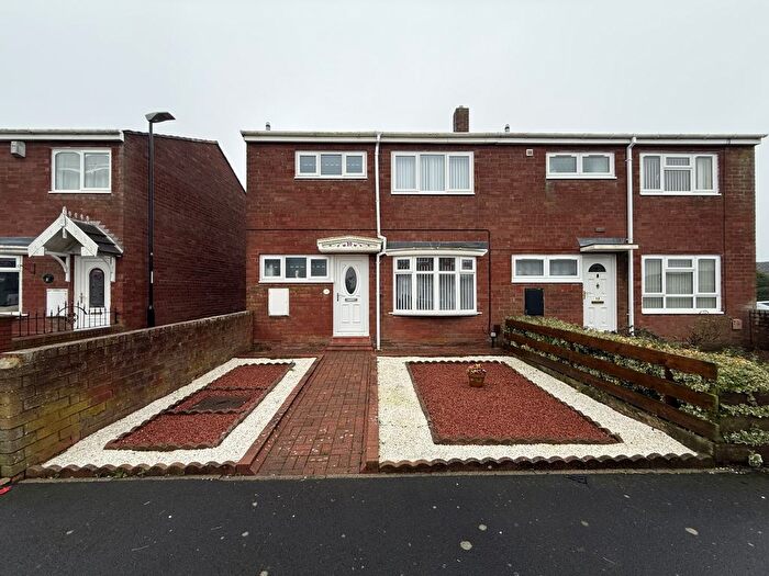 3 Bedroom Semi-Detached House For Sale In Tintagel Close, Sunderland, SR3
