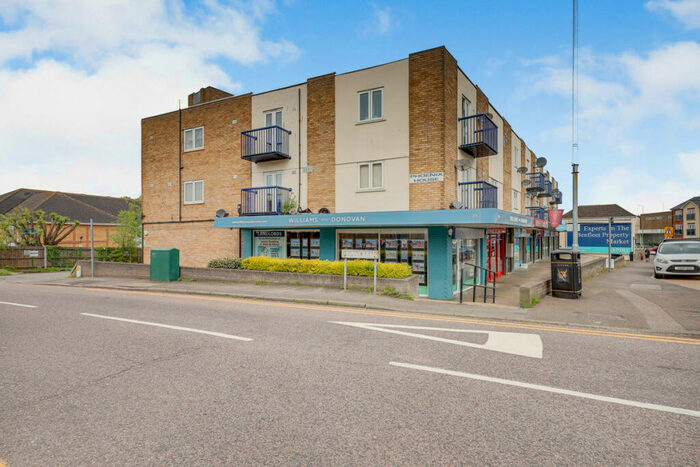 2 Bedroom Apartment To Rent In High Road, Benfleet, SS7