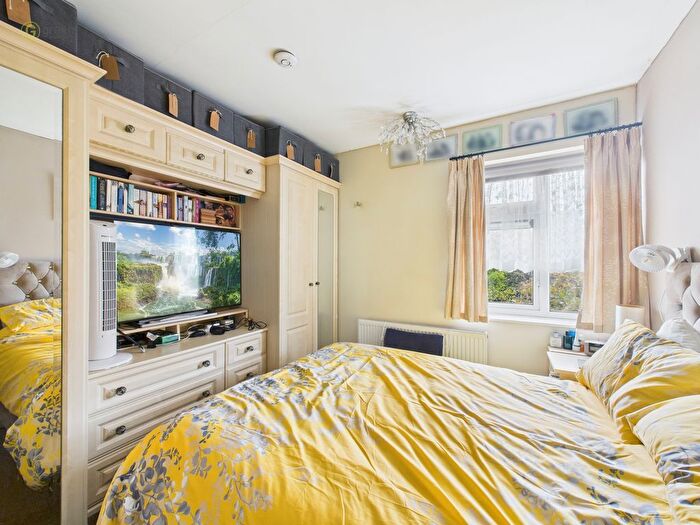 3 Bedroom End Terrace House For Sale In Chadwick Road, Sutton Coldfield, B75