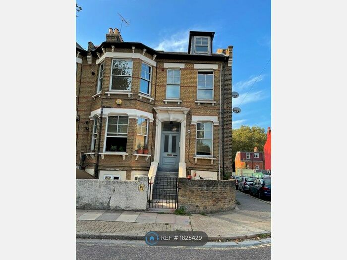 2 Bedroom Flat To Rent In Thistlewaite Road, London, E5