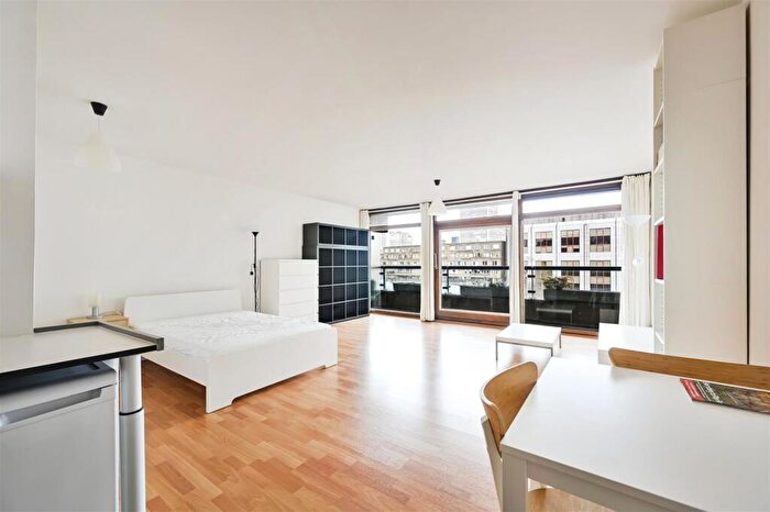 Studio To Rent In Breton House, Barbican, London, EC2Y