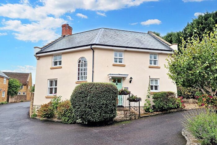 3 Bedroom Detached House For Sale In Chideock, DT6