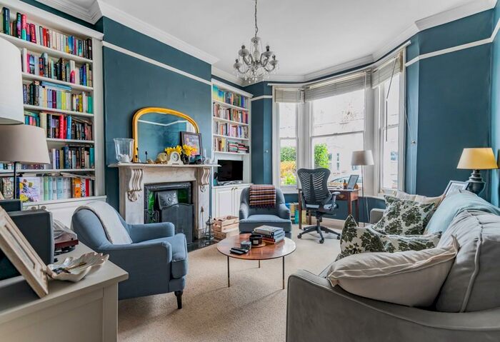 1 Bedroom Flat To Rent In Blythe Vale, London, SE6