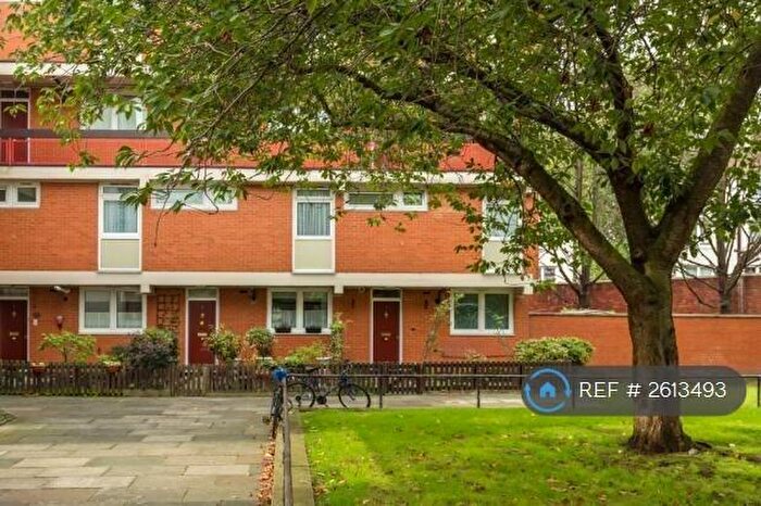 3 Bedroom Flat To Rent In Calgary Court, London, SE16