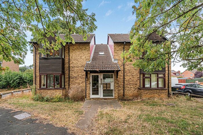 1 Bedroom Studio For Sale In Wilsdon Way, Kidlington, OX5