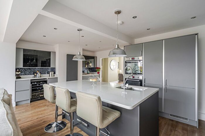 4 Bedroom Semi-detached House For Sale In Panfield Lane, Braintree, CM7